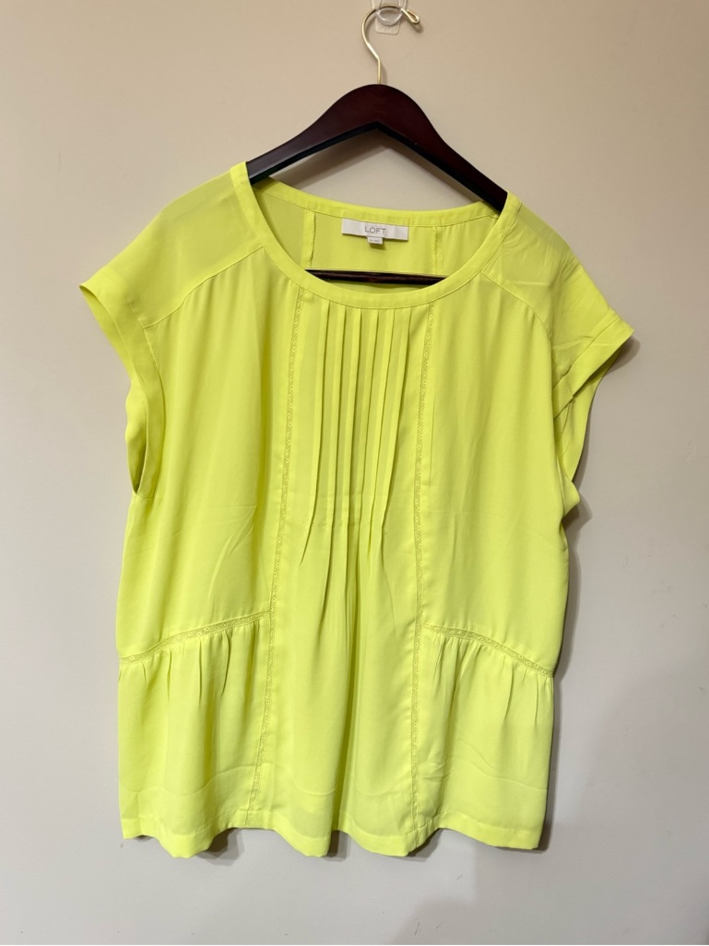 LOFT Neon Yellow-Green Pleated Cap Sleeve Top Minimalist Festival